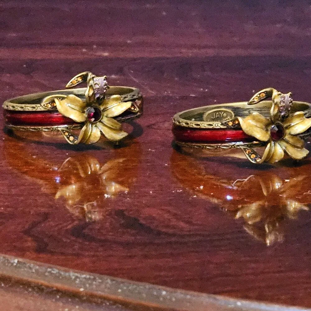 RARE JAY STRONGWATER LILY FLOWER FLORAL FROG CRYSTAL RED  ENAMEL NAPKIN RINGS